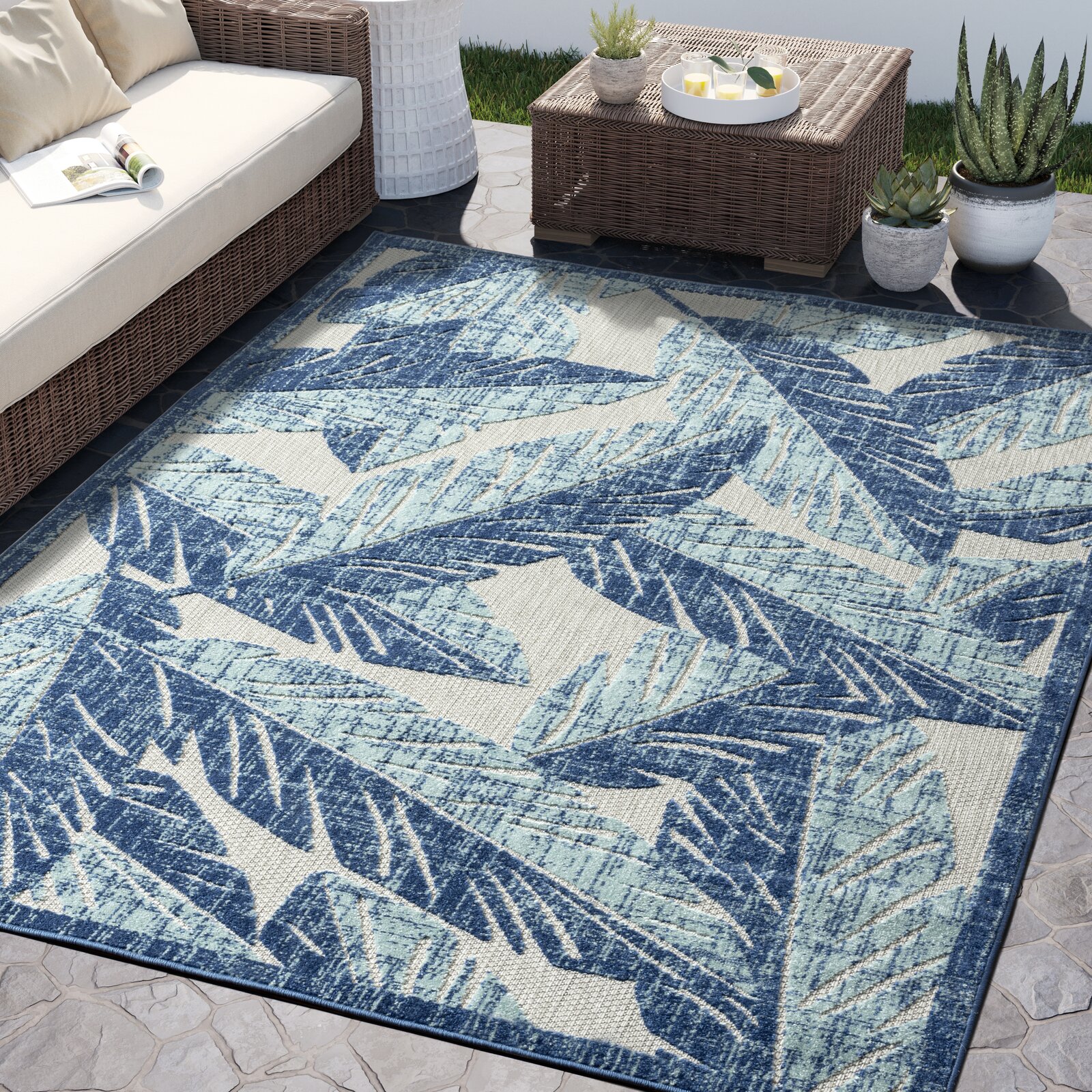 Bayou Breeze Thorsen Grey Indoor/Outdoor Rug